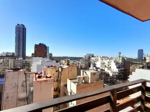 Las Cañitas!  Semipiso de 4 amb con 3 Balcones y Cochera cubierta!