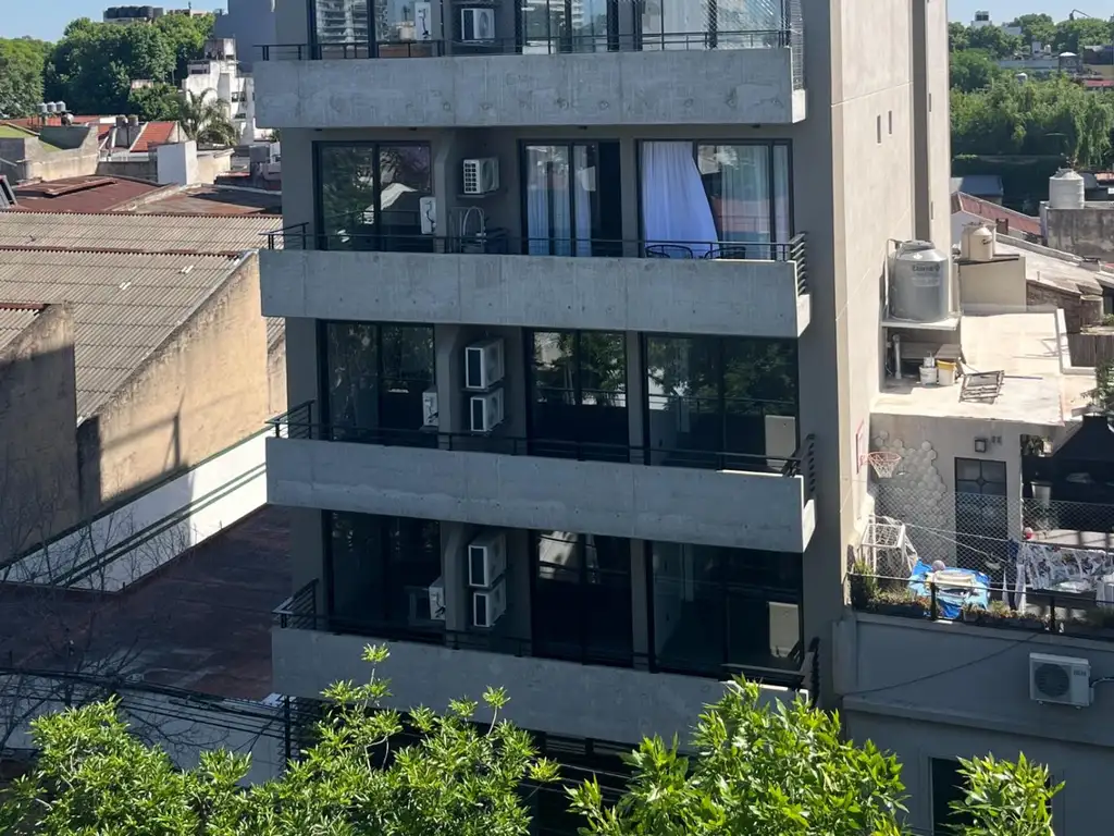 DUPLEX TIPO CASA, CON  TERRAZA VILLA URQUIZA