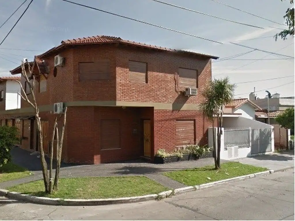 Casa de 4 ambientes en venta