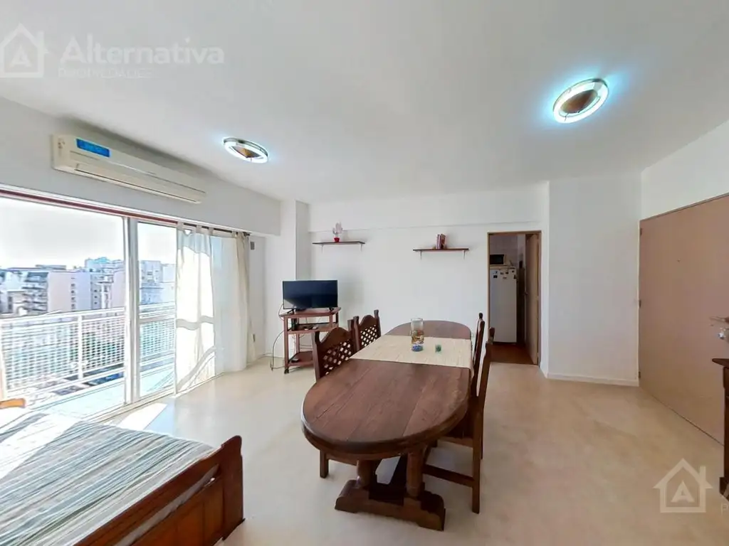 Venta departamento de dos ambientes en Balvanera