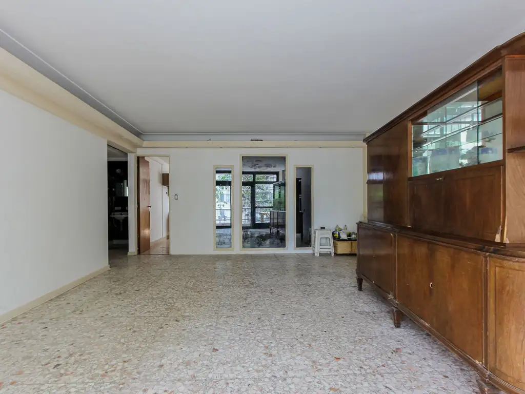 VENTA DEPTO SEMI PISO 4 AMBIENTES CID CAMPEADOR