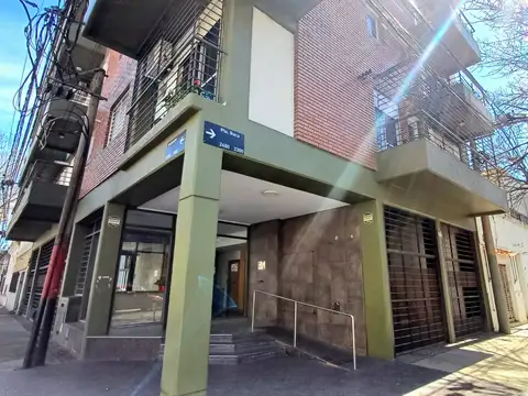 Barrio Abasto Departamento en Venta de 2 Dormitorios c/ Cochera