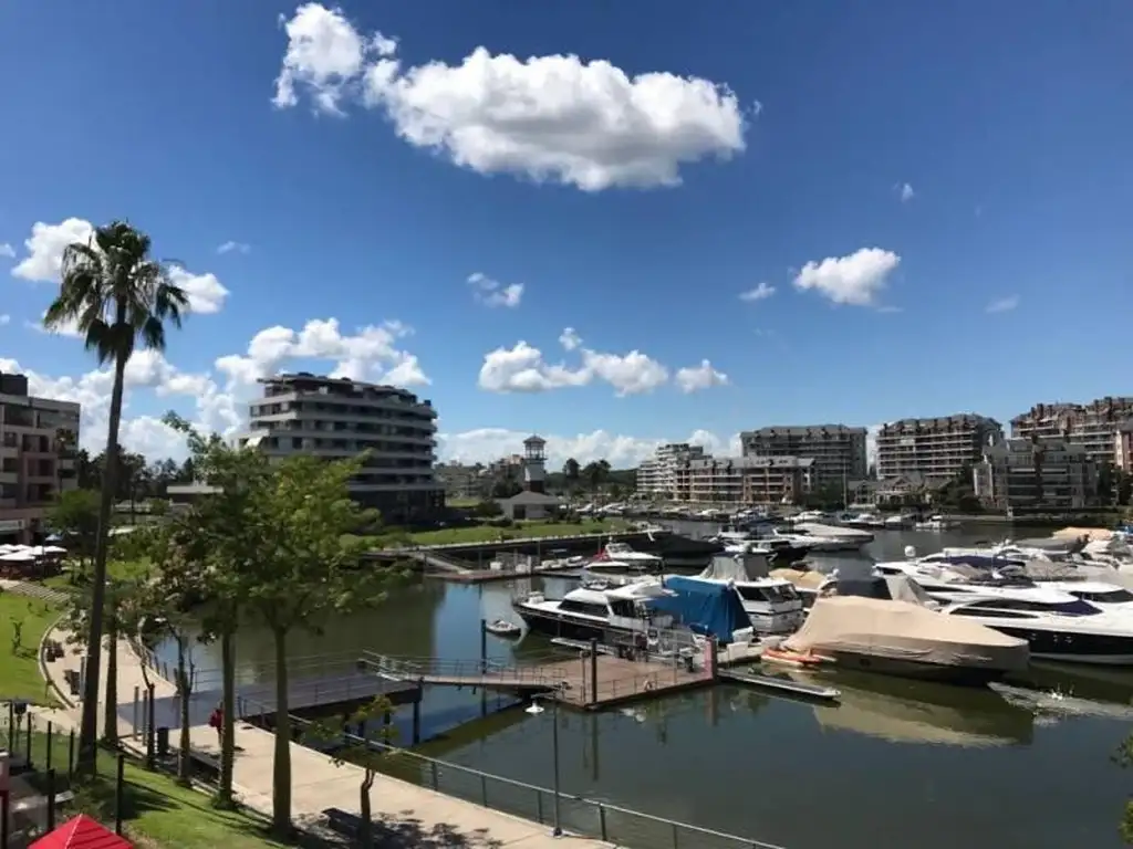 En venta espectacular 2 ambientes amoblado al rio en Terrazas de la Bahia 1, Nordelta