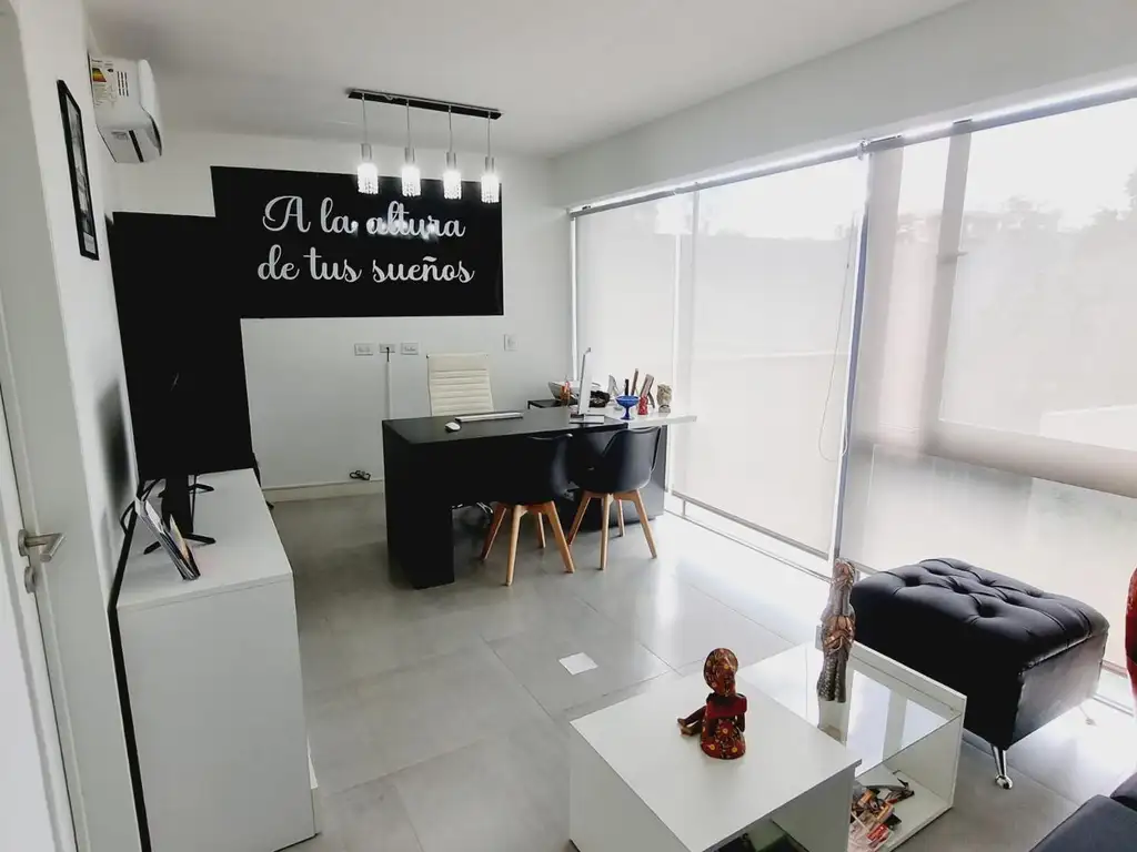 Venta de oficina en Complejo Benteveo, en Parque Leloir