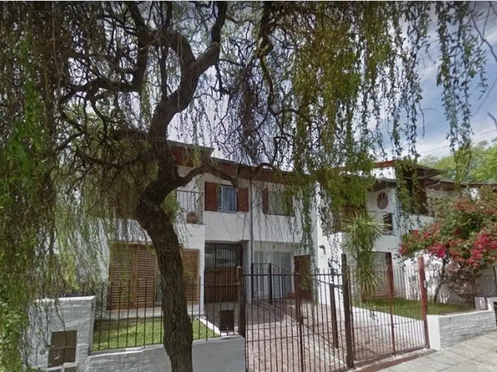 EXCELENTE DUPLEX HECHO A NUEVO, 4 AMB, A METROS AV. LIBERTADOR, ZONA RESIDENCIAL SAN FERNANDO