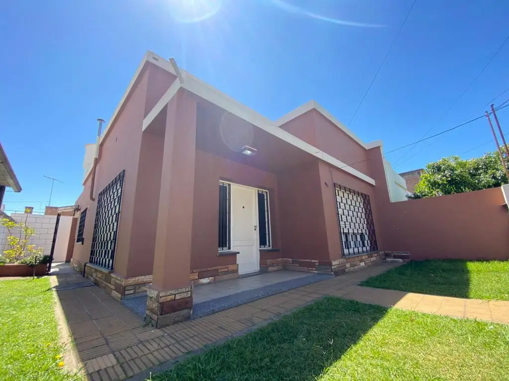 Casa céntrica en venta en Belén de Escobar