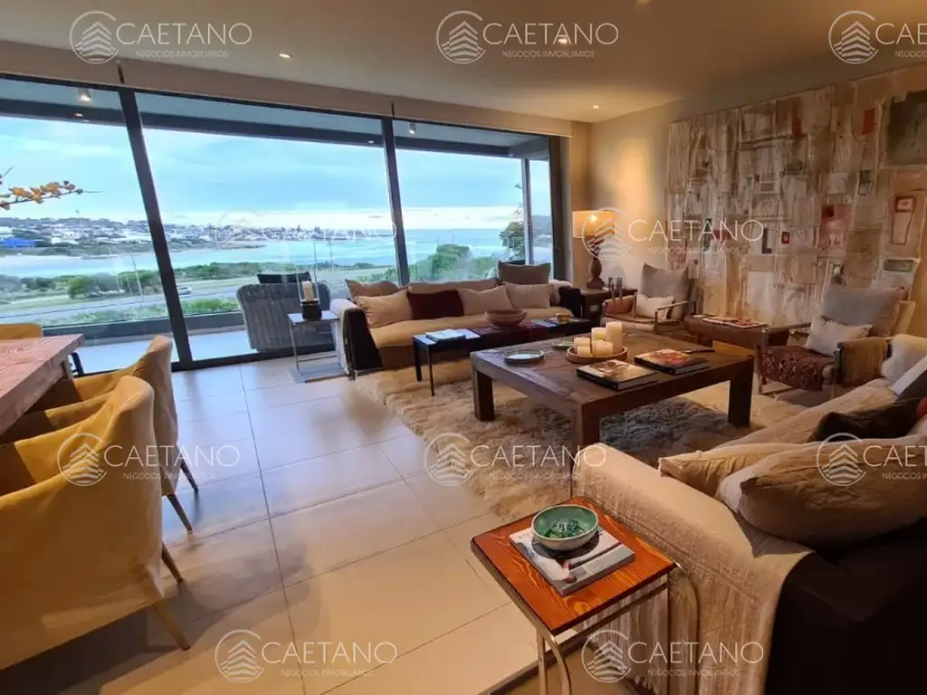 Venta apartamento en Tiburón terrazas, tres dormitorios más dependencia