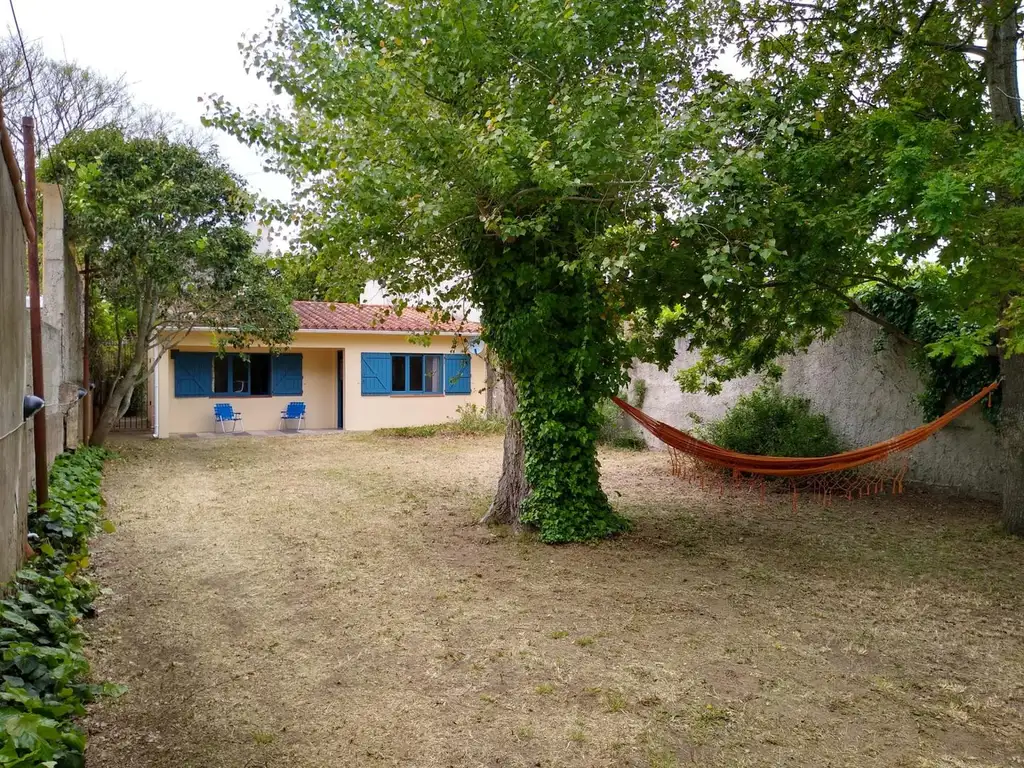 Casa con excelente lote y ubicación