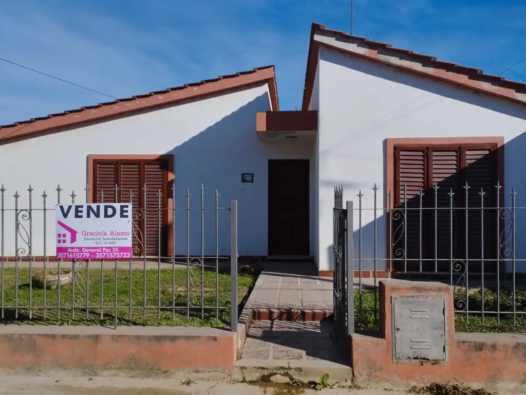 Vendo casa de 3 dormitorios excelente estado