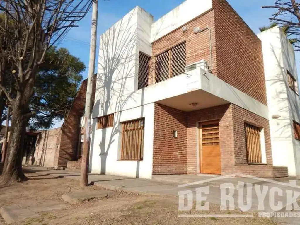 Local con Vivienda en Venta en Quilmes Oeste