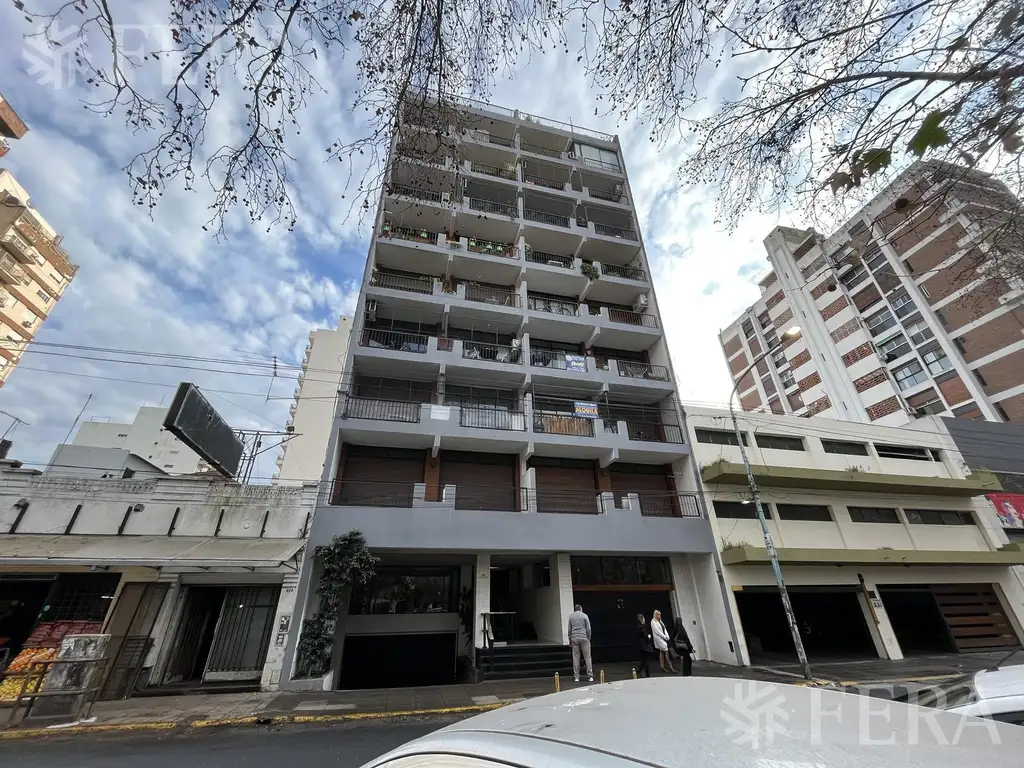 Venta departamento 3 ambientes con balcón en Quilmes centro