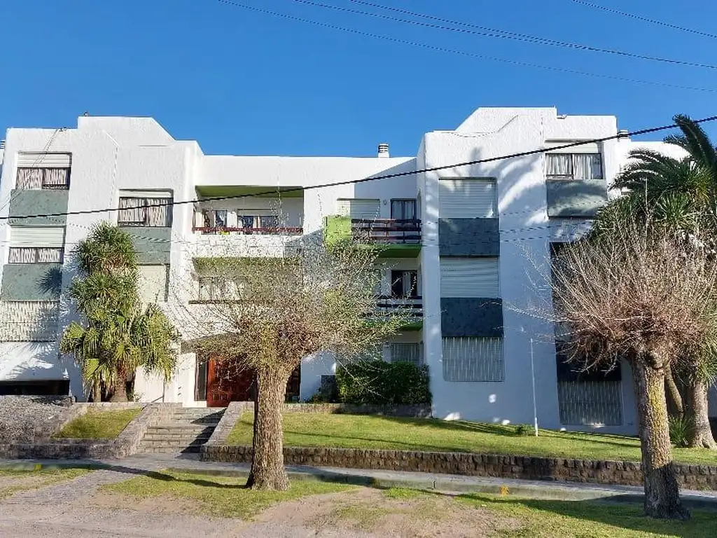 25 Departamento en Block - Venta - Villa Gesell - Alta Rentabilidad - Céntrico