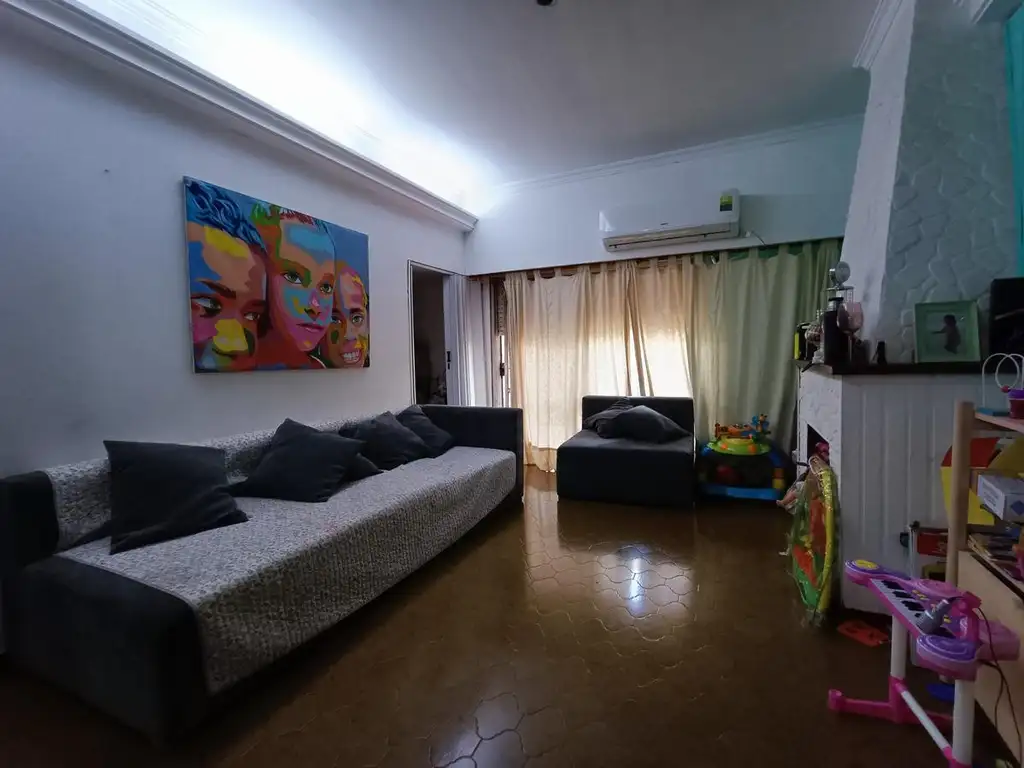 VENTA – Casa - Planta Alta más galpón - Belgrano, Rosario