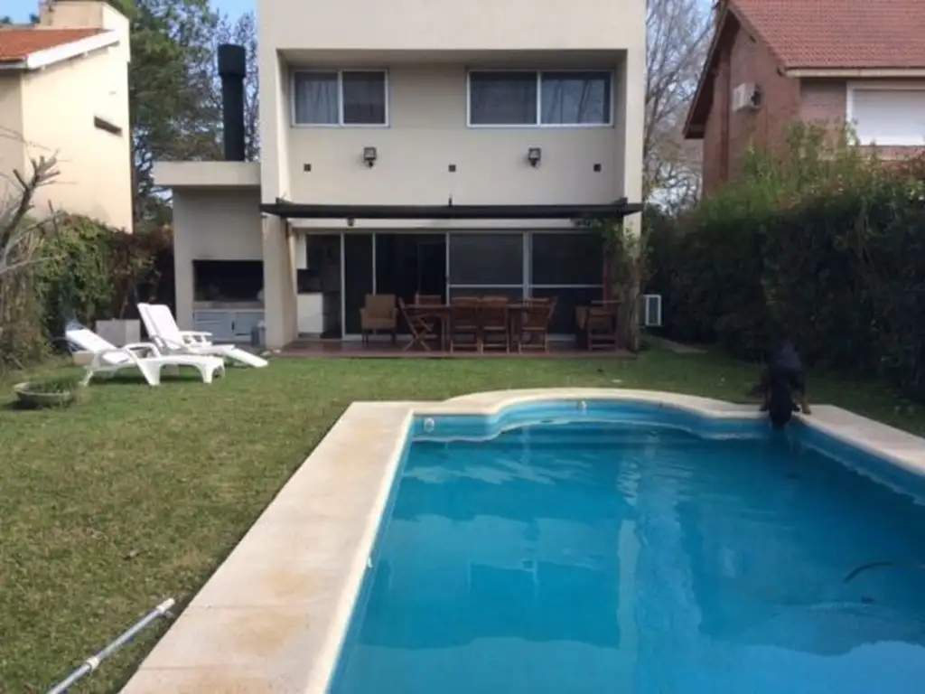 Casa Venta 15 años 4 ambientes, 160m2, Country Indio Cua Ruta 6 100, Indio Cua Golf Club Argenprop