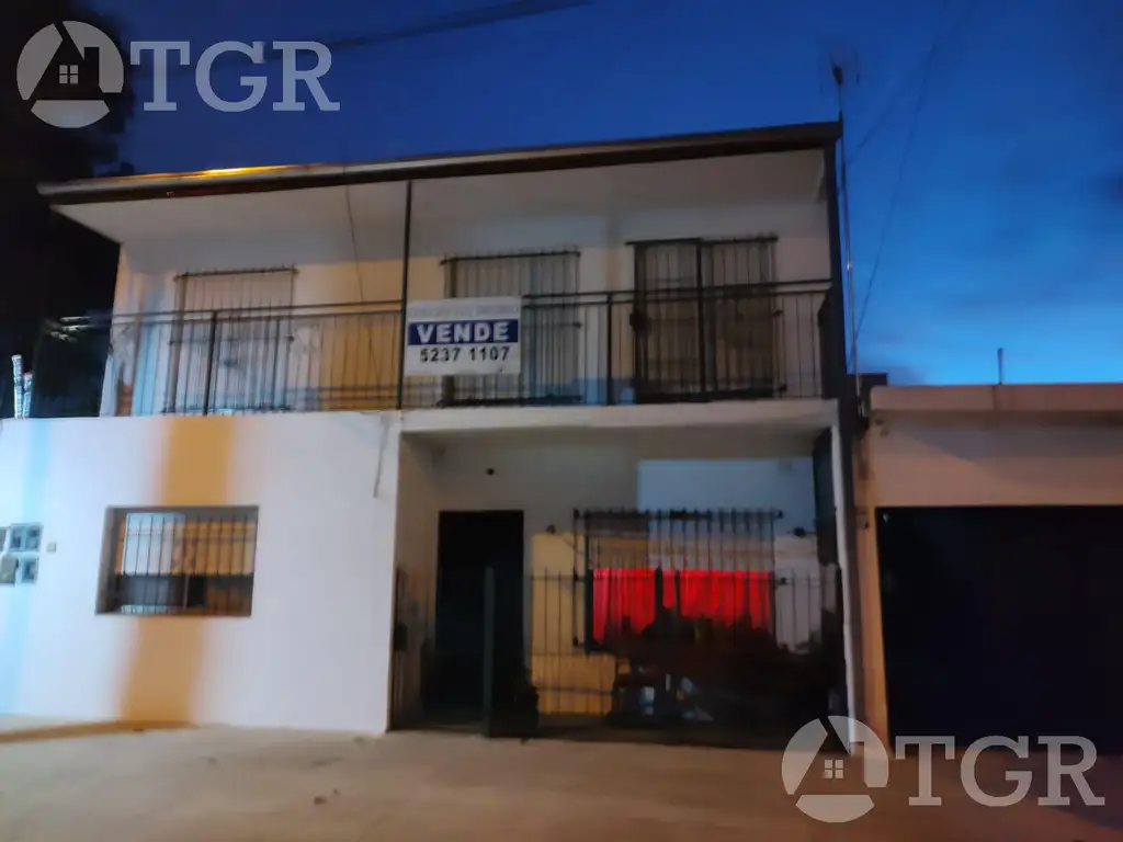 Casa en  planta baja dos unidades y dos unidades en planta alta