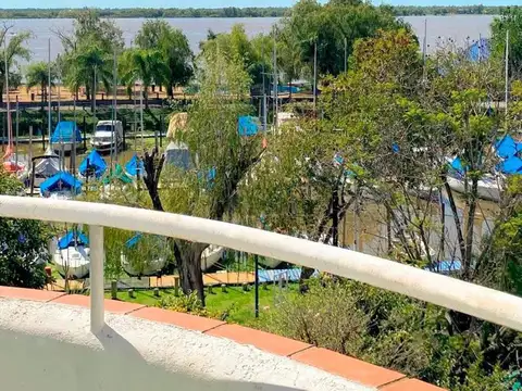 CASA ARROYITO CON VISTA AL RÍO