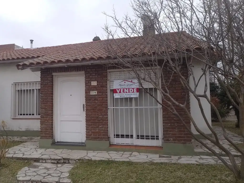 Casa en venta, Zona residencial en la ciudad de Campana.