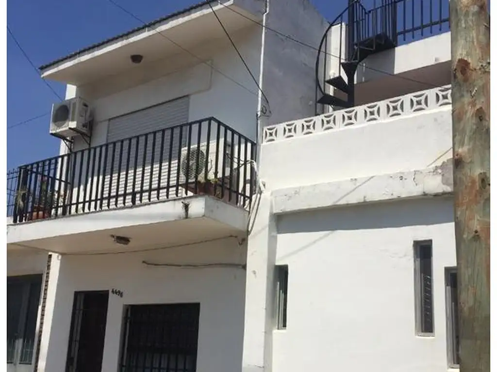 DUPLEX 3 AMBIENTES CON LAVADERO Y TERRAZA