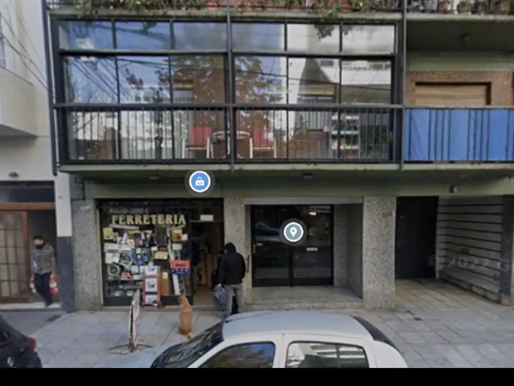 VENTA DE LOCAL COMERCIAL CON COCHERAS EN PALERMO HOLLYWOOD