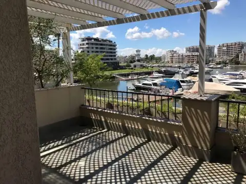 EN VENTA espectacular 2 ambientes amoblado al rio en Terrazas de la Bahia 1, Nordelta