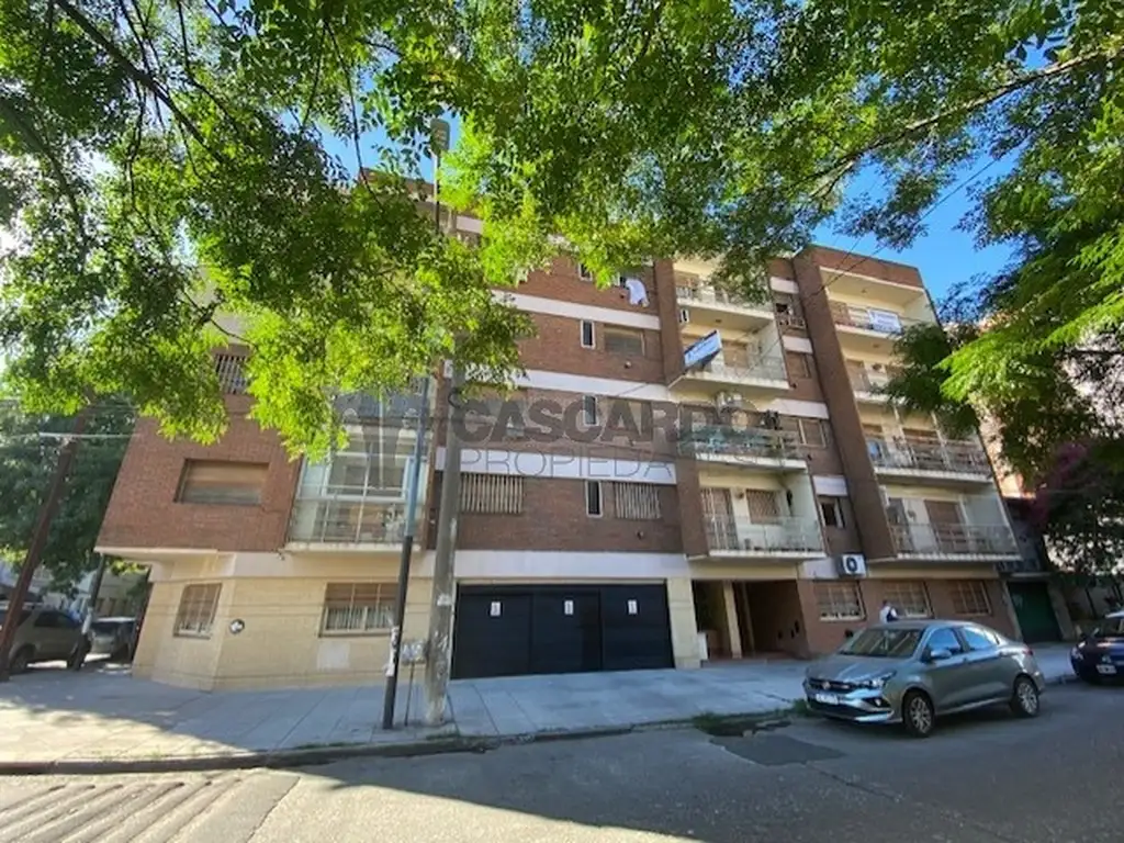 Excelente departamento de 3 ambientes en planta baja con patio