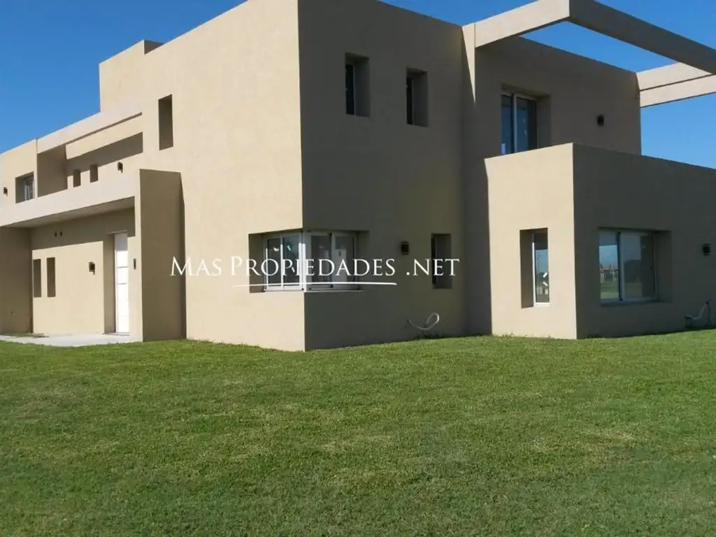 Casa en Alquiler en Ezeiza Barrio La Providencia Golf 3