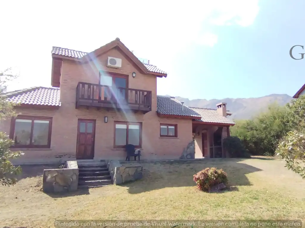 CHALET en BARRIO PRIVADO – CARPINTERÍA – SAN LUIS