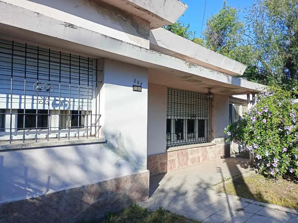 CASA A RECICLAR GRAN TERRENO, B JARDIN DEL PILAR