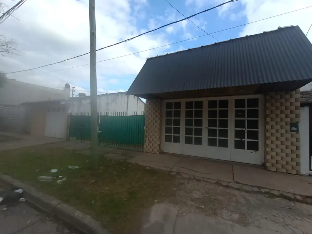 Terreno en  venta con casa