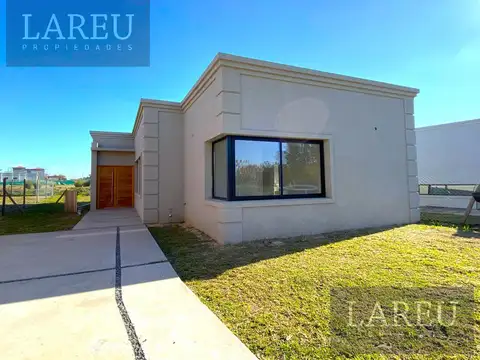Santa Elena -Pilar del Este-Casa llave en mano - Foto 0