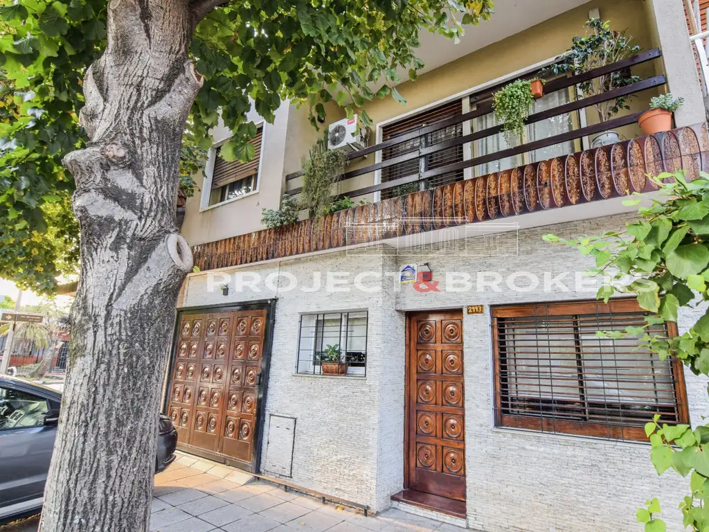 Preciosa casa en Castelar Sur