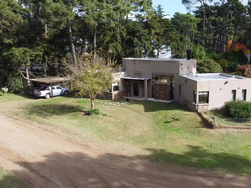 Casa en zona Alamos con piscina - 8 Huespedes