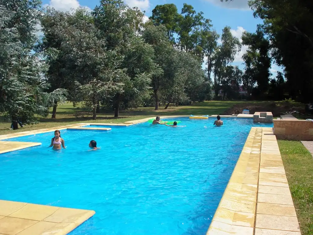 Áreas comunes piscina, gimnasio, club-house en Lomas de San Antonio