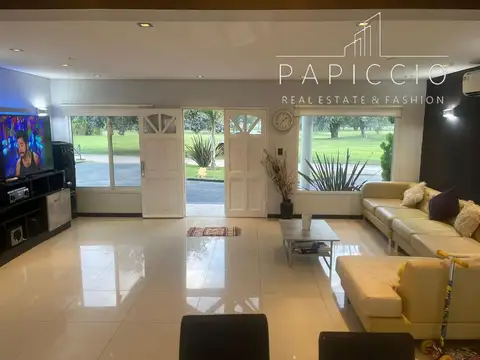 Pilar, Boca Ratón Casa 4 ambientes en alquiler Anual