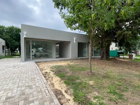 Navarrete Propiedades - Hermosa casa en Santa Guadalupe - Foto 0