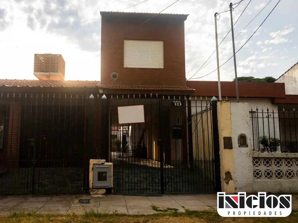 Un Chalet y Departamento en Block: Rico Nº 929 - Mar de Ajó - El Silvio - C606