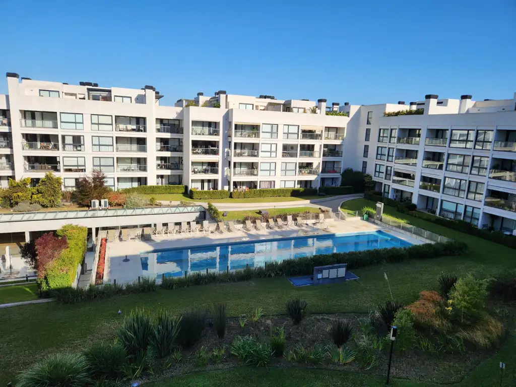 DEPARTAMENTO 2 AMBIENTES EN VENTA  CON AMENITIES ,  SEGURIDAD, PISCINA EN MORON