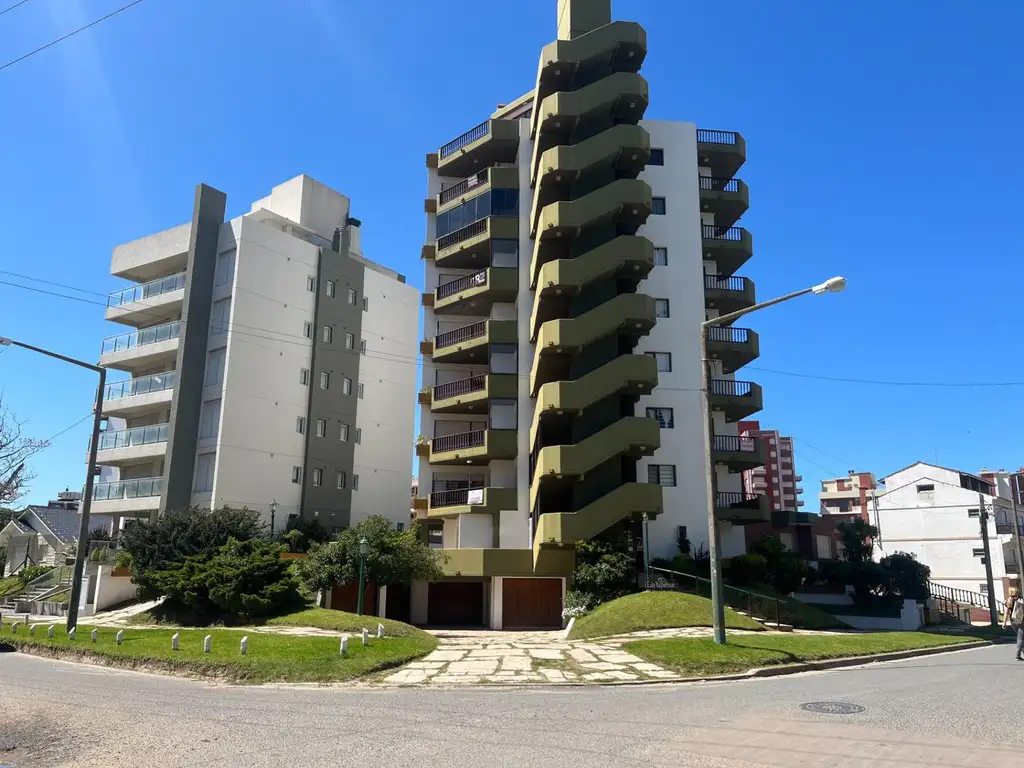 Departamento de 4 ambientes - Zona Centro - Villa Gesell