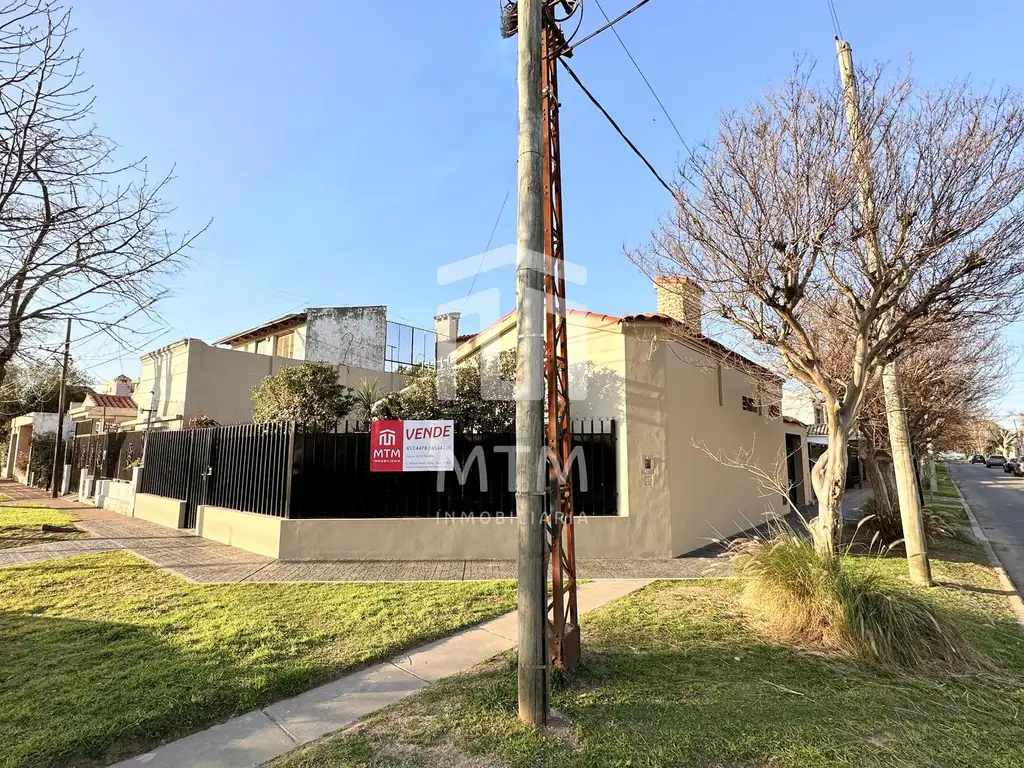 Casa en  venta, Rosario Alberdi