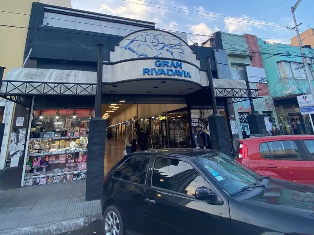 VENTA DE LOCAL RAMOS MEJIA CENTRO, GALERÍA GRAN RIVADAVIA