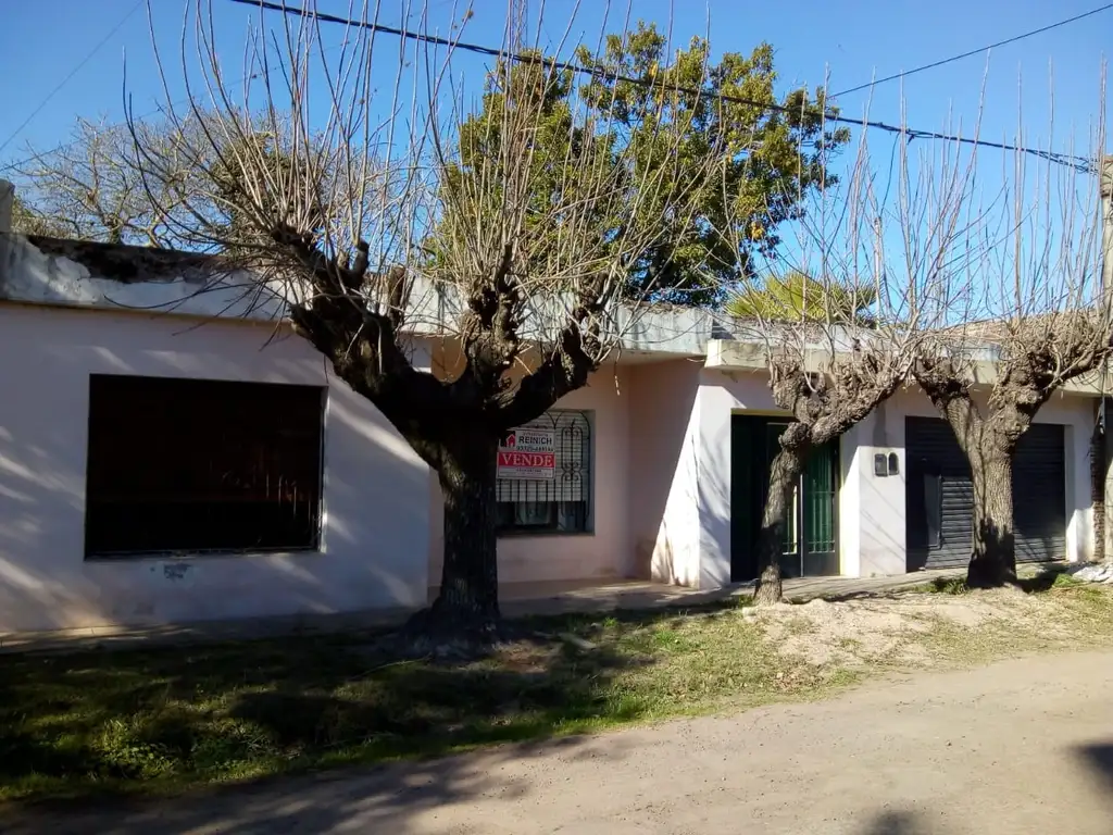 venta de casa con garage y local