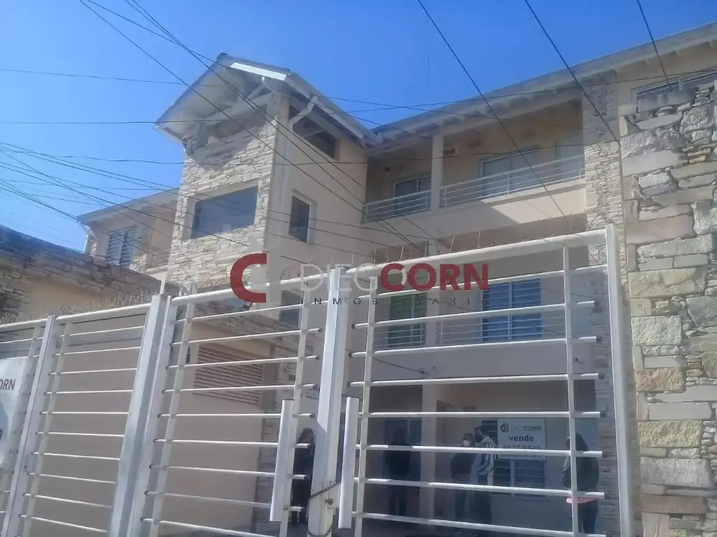 DEPARTAMENTO TIPO CASA CON RENTA IMPECABLE AL FRENTE CON COC