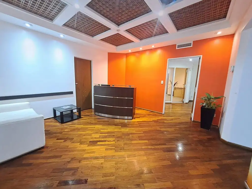 Venta de Oficinas Coworking subdivisible en el Centro