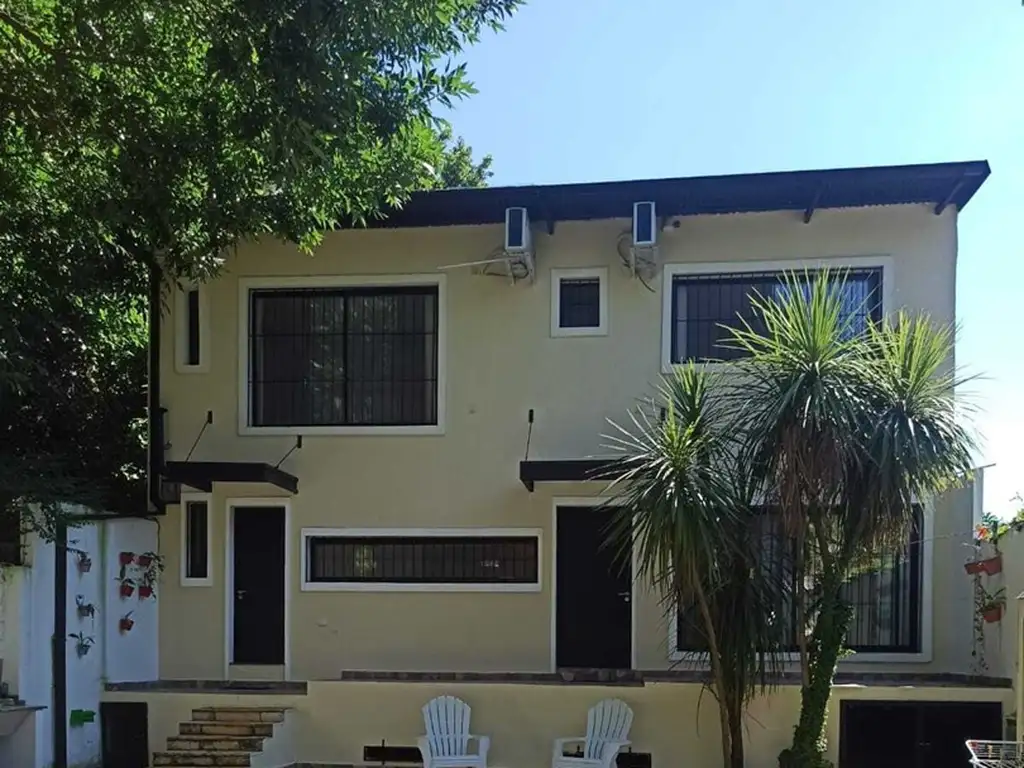 Casa dos plantas en Venta, con 3 dormitorios y dependecia, en Tigre residencial