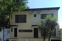 Casa dos plantas en Venta, con 3 dormitorios y dependecia, en Tigre residencial