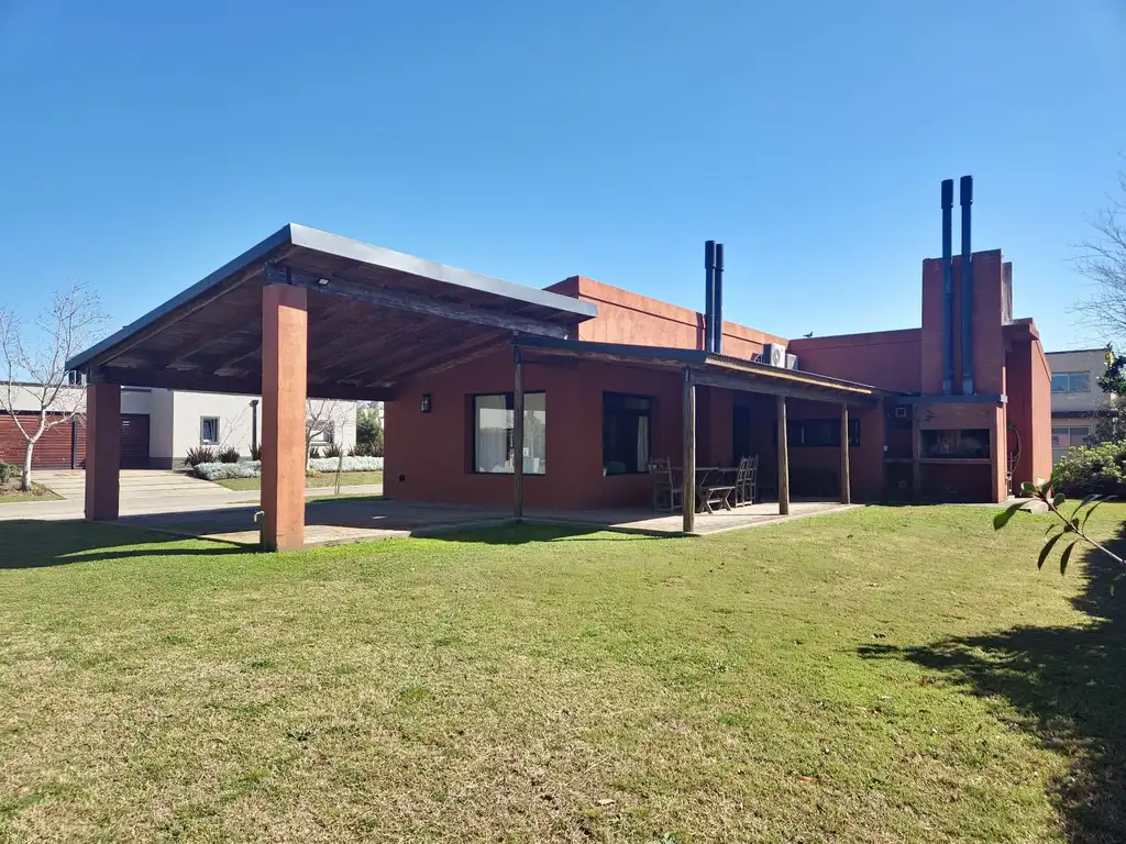 Casa - Venta - Argentina, Funes - HIPOLITO YRIGOYEN 4000