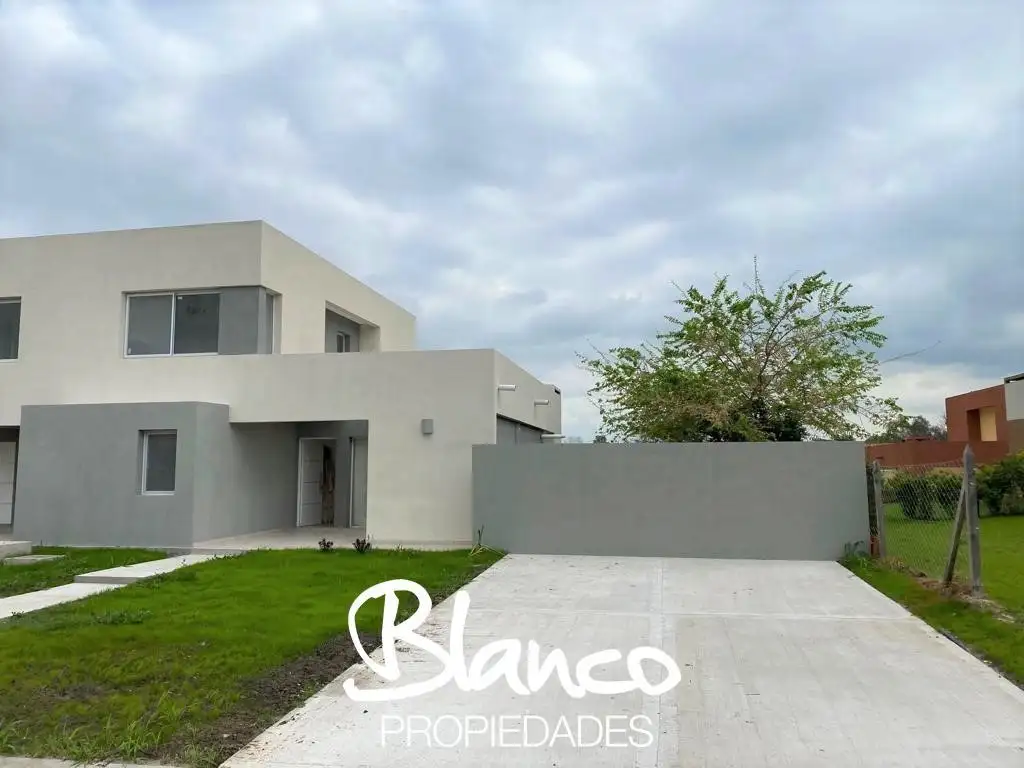 Casa  en Venta en Casas del Este, Pilar del Este, G.B.A. Zona Norte