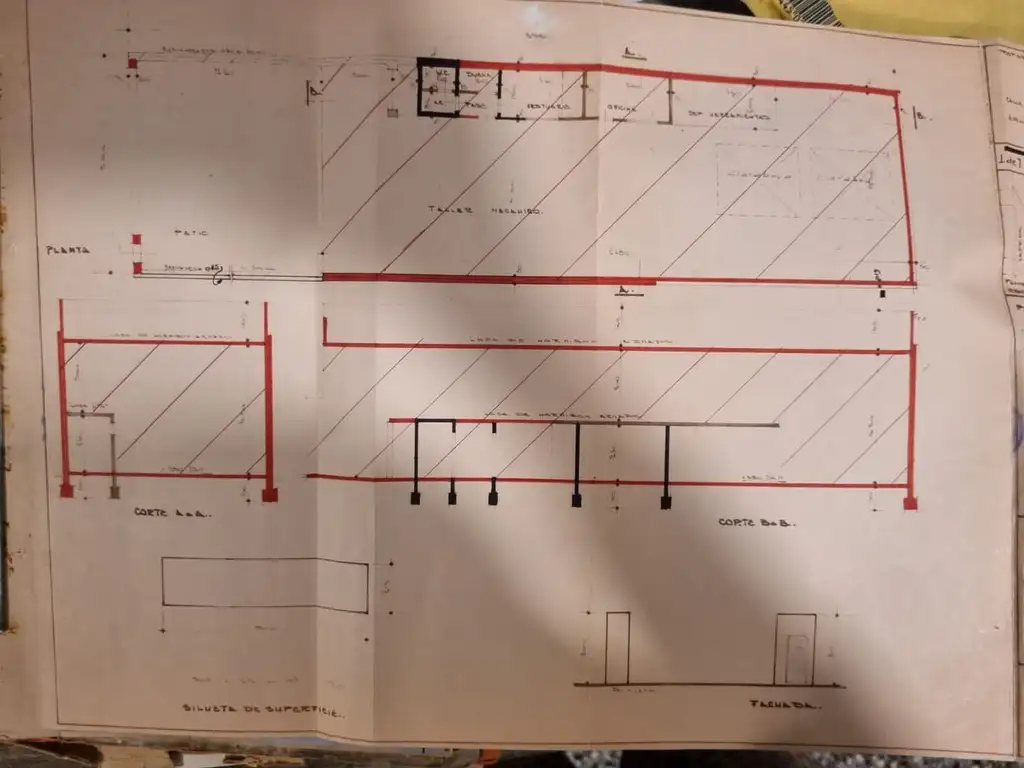 GALPON SOBRE LOTE DE 342 m2 AVELLANEDA CENTRO