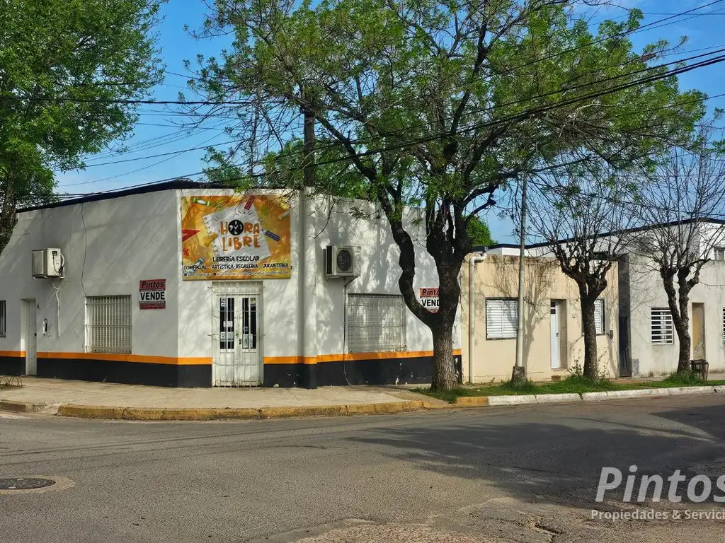 Local comercial y dos casas a reciclar en plano centro comercial de SAN JOSE.