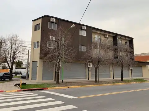 Edificio en bloque en Blvd. Dellepiane esquina Berutti - Foto 0